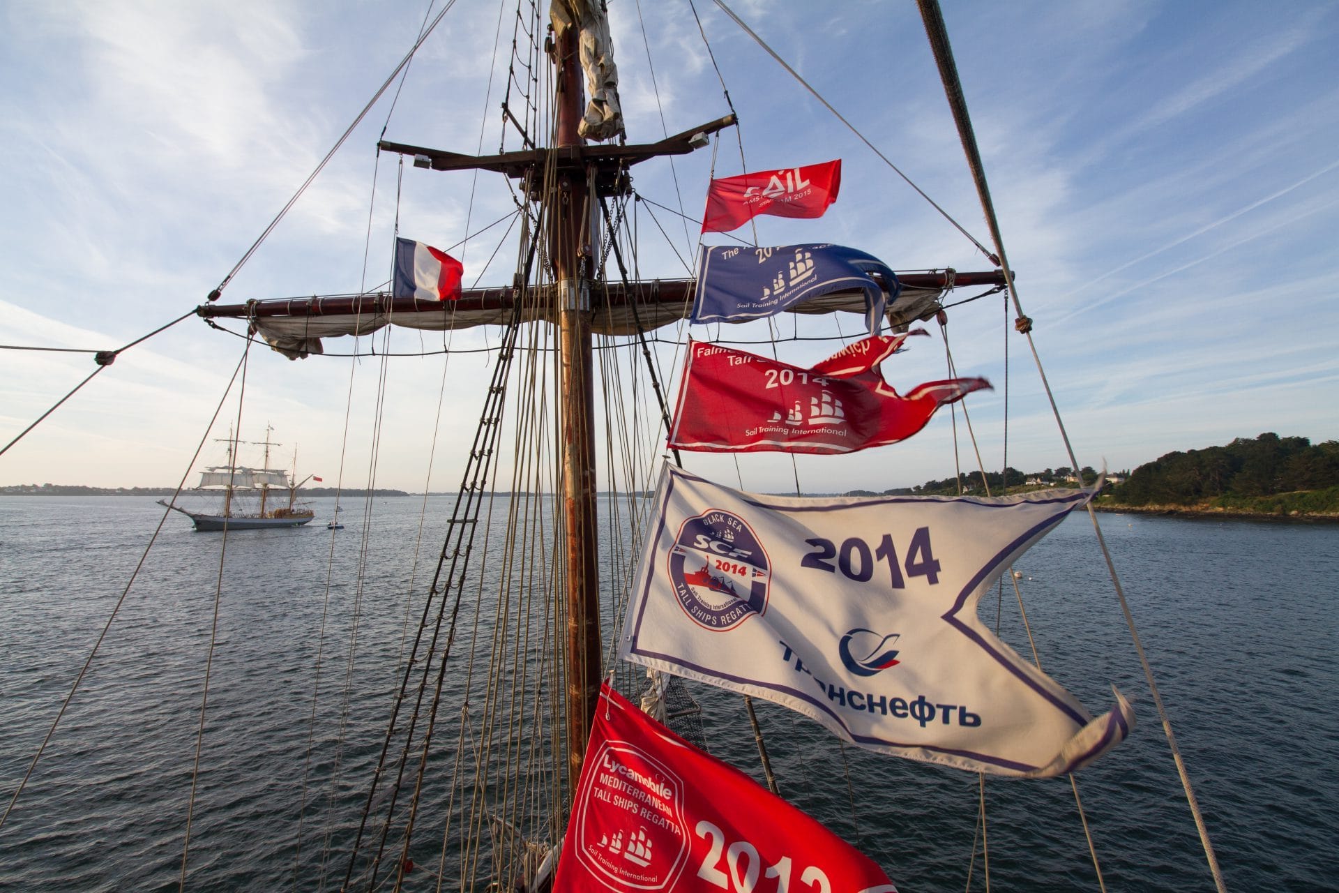 Atyla Schip Zeilreizen 2021 2022 Zeilreizen Vlaggen