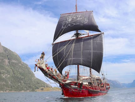 Schip Zeilen, Tallship Atyla, Black Sails, Zeeschip, Regatta Avontuurlijke Ervaring, Actieve Vakantie, Reis
