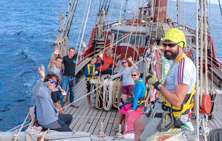 Gruppbild Segling, emotionell intelligens, förbättra empati, mjuka färdigheter, liten